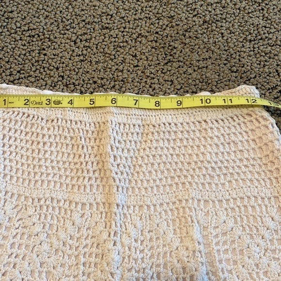 Cream Crocheted Skirt Size Small in Like New Condition - Picture 5 of 6